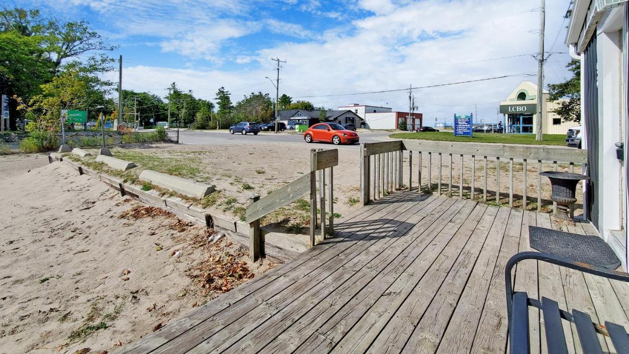 Main Beach River Retreat - Wasaga Beach 1 - Main Strip - 93 Mosley St Buitenkant foto