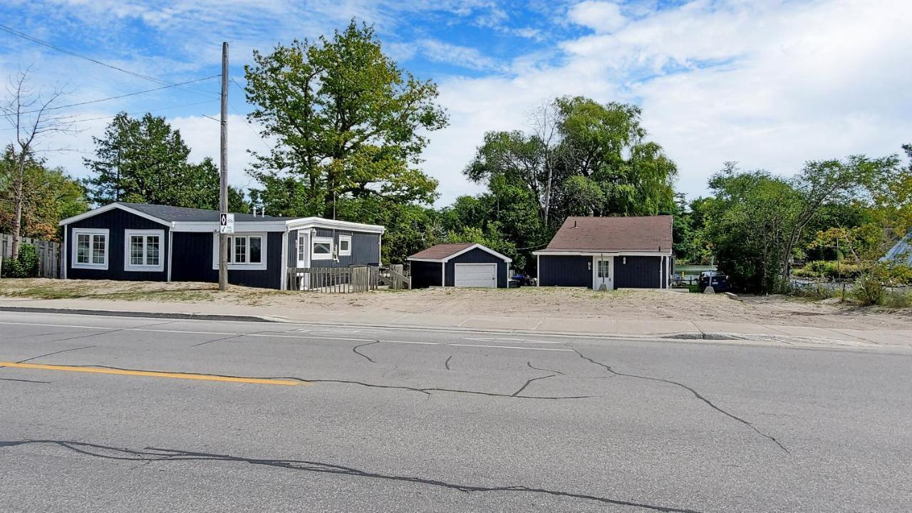 Main Beach River Retreat - Wasaga Beach 1 - Main Strip - 93 Mosley St Buitenkant foto