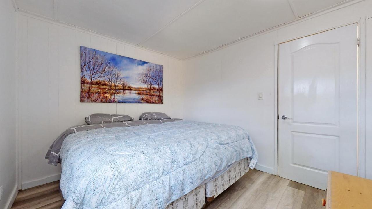 Main Beach River Retreat - Wasaga Beach 1 - Main Strip - 93 Mosley St Buitenkant foto